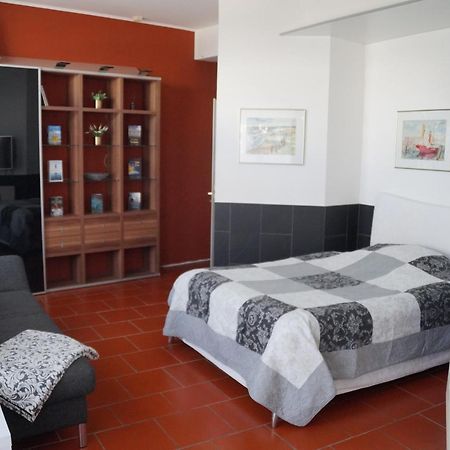Studio-Apartment - Einraumwohnung 库克斯港 外观 照片