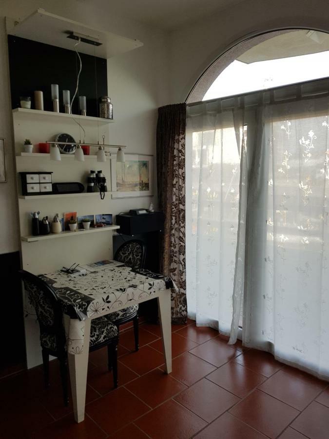 Studio-Apartment - Einraumwohnung 库克斯港 外观 照片